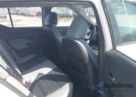 2023 Nissan Kicks Sr Xtronic Cvt from USA, damaged, VIN 3N1CP5DV1PL503676